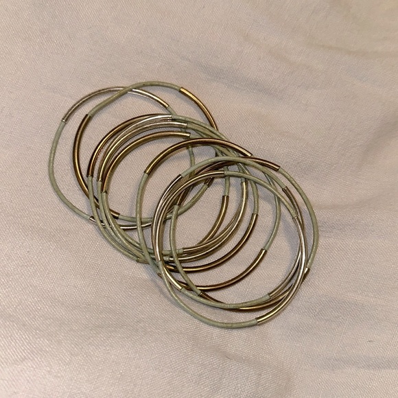Bangle bracelets - Picture 2 of 3